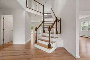 43 Bluegrass Dr, Middletown, RI 02842 - Photo 6