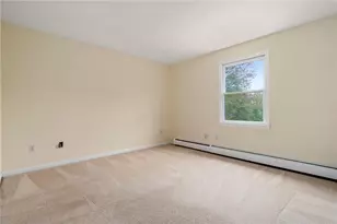 43 Bluegrass Dr, Middletown, RI 02842 - Photo 34