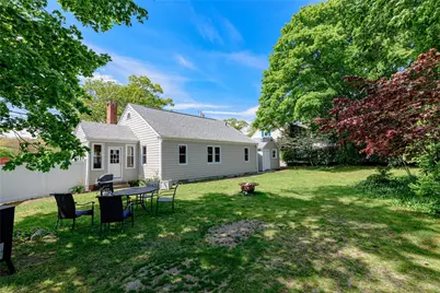 76 Crossland Road, West Warwick, RI 02893 - Photo 4