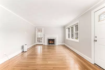 76 Crossland Road, West Warwick, RI 02893 - Photo 10