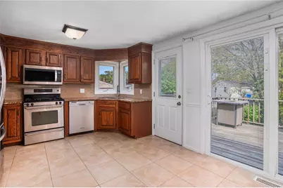 80 Killey Avenue, Warwick, RI 02889 - Photo 10