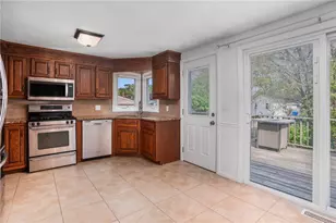 80 Killey Ave, Warwick, RI 02889 - Photo 10