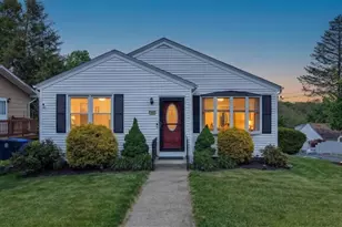 23 Park St, North Providence, RI 02904 - Photo 2