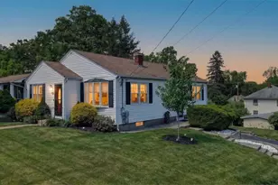 23 Park St, North Providence, RI 02904 - Photo 4