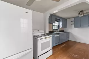 79 Arcadia St, Cranston, RI 02910 - Photo 10