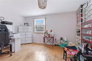 22 Danby St, Providence, RI 02904 - Photo 12