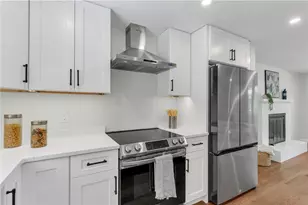 168 Edmond Dr, North Kingstown, RI 02852 - Photo 6