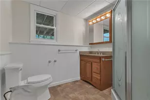 168 Edmond Dr, North Kingstown, RI 02852 - Photo 32