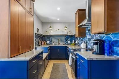 519 Bellevue Avenue #2N, Newport, RI 02840 - Photo 4