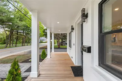 540 Middle Highway, Barrington, RI 02806 - Photo 6