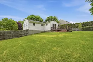 167 Sun Valley Dr, Cumberland, RI 02864 - Photo 26