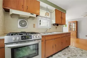 167 Sun Valley Dr, Cumberland, RI 02864 - Photo 10
