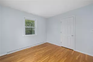 23 Algonquin Dr, Middletown, RI 02842 - Photo 24