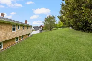 23 Algonquin Dr, Middletown, RI 02842 - Photo 46