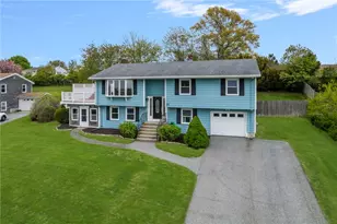 23 Algonquin Dr, Middletown, RI 02842 - Photo 6
