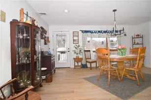 37 Gerald St, Warwick, RI 02886 - Photo 12