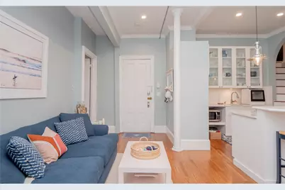 67 Perry Street #5, Newport, RI 02840 - Photo 2