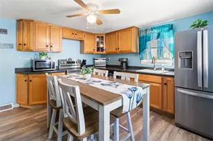 107 Olympia Ave, Pawtucket, RI 02861 - Photo 12