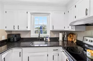 64 Westfield Dr, Cranston, RI 02920 - Photo 6