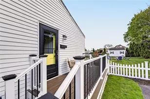 64 Westfield Dr, Cranston, RI 02920 - Photo 4