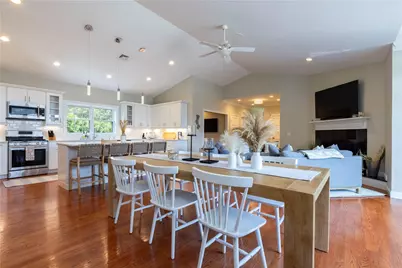 32 Ocean Avenue, North Kingstown, RI 02852 - Photo 16