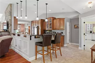 304 Gauthier Dr, Woonsocket, RI 02895 - Photo 10