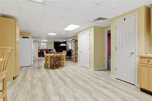 304 Gauthier Dr, Woonsocket, RI 02895 - Photo 36
