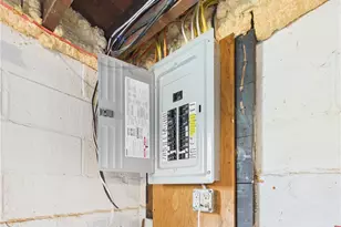 11 Hall Ave, Warren, RI 02885 - Photo 20