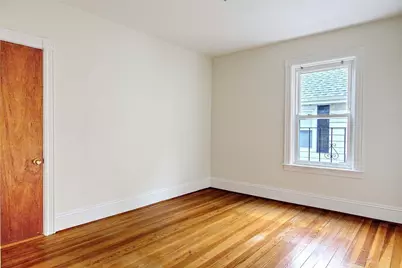 137 Hunts Avenue, Pawtucket, RI 02861 - Photo 8