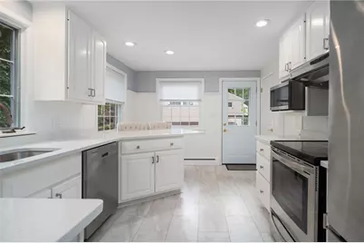 198 Northbridge Avenue, Warwick, RI 02886 - Photo 4