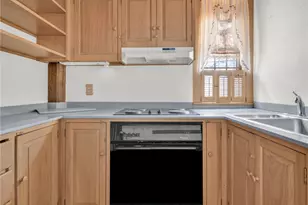 383 Putnam Pike, Glocester, RI 02829 - Photo 10