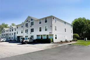 201 Woodlawn Ave, North Providence, RI 02904 - Photo 14
