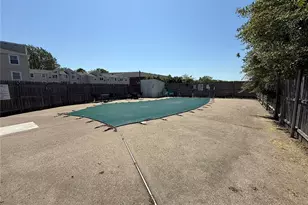 201 Woodlawn Ave, North Providence, RI 02904 - Photo 12