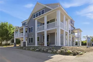 67 Queen St, East Greenwich, RI 02818 - Photo 4