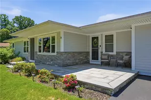 23 Southwood Dr, Cumberland, RI 02864 - Photo 4
