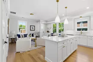 67 Queen St, East Greenwich, RI 02882 - Photo 1