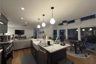 84 John St, Newport, RI 02840 - Photo 4