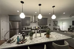84 John St, Newport, RI 02840 - Photo 2