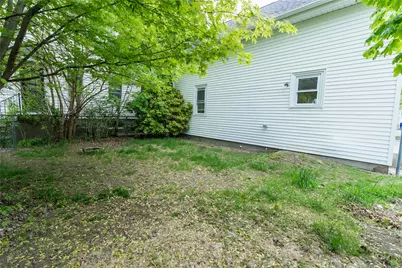 690 Academy Avenue, Providence, RI 02908 - Photo 40