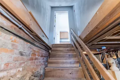 690 Academy Avenue, Providence, RI 02908 - Photo 32