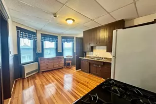 14 Courtland St, Central Falls, RI 02863 - Photo 2