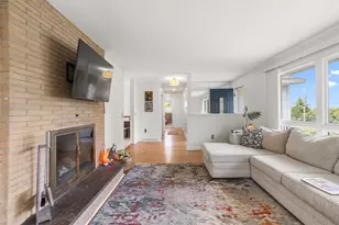 19 Legion Memorial Dr, Providence, RI 02909 - Photo 14