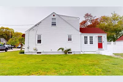 24 Annette Avenue, Pawtucket, RI 02861 - Photo 4