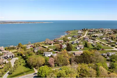 75 N Cliff Drive, Narragansett, RI 02882 - Photo 4
