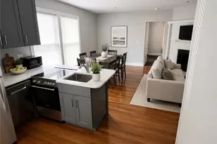264 Bowen St, Providence, RI 02906 - Photo 4