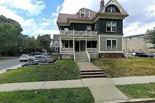 264 Bowen St, Providence, RI 02906 - Photo 2