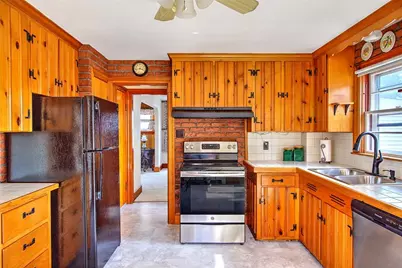 190 Rice Avenue, Pawtucket, RI 02861 - Photo 20