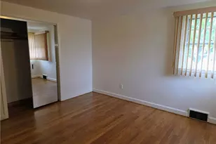 105 Longview Dr, Cranston, RI 02920 - Photo 12
