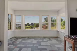 95 Bay View Ave, Cranston, RI 02905 - Photo 12