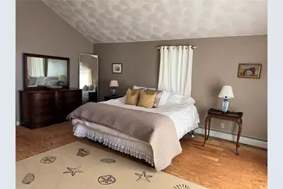 027 Sunset Hill Avenue, Portsmouth, RI 02872 - Photo 12
